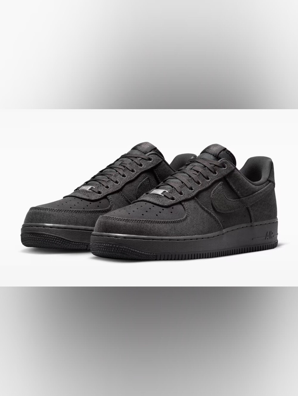 NEW NIKE AIR FORCE 1 '07 LV8 "Denim" -- Men's size 10.5 (Women's size 12)